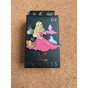 Loungefly Disney Princess Sitting Pin-‎ Aurora Sleeping Beauty